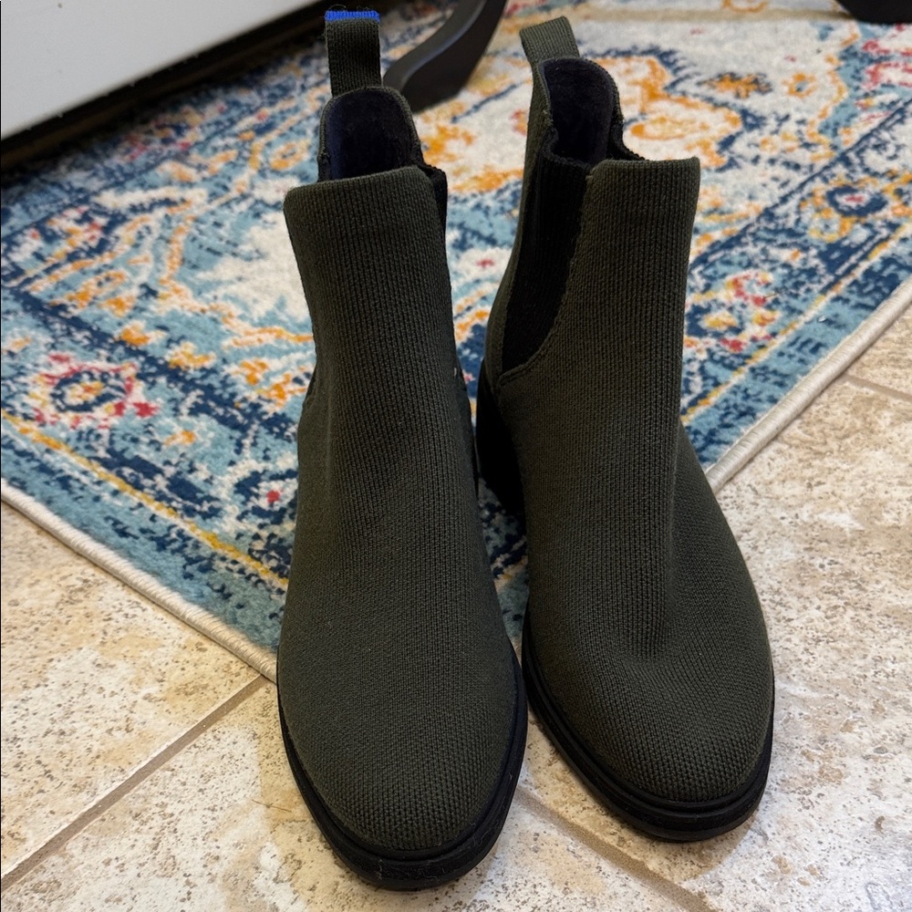 Rothy's Olive Green Knit The Lug Boots Sz 7 - Picture 2 of 9